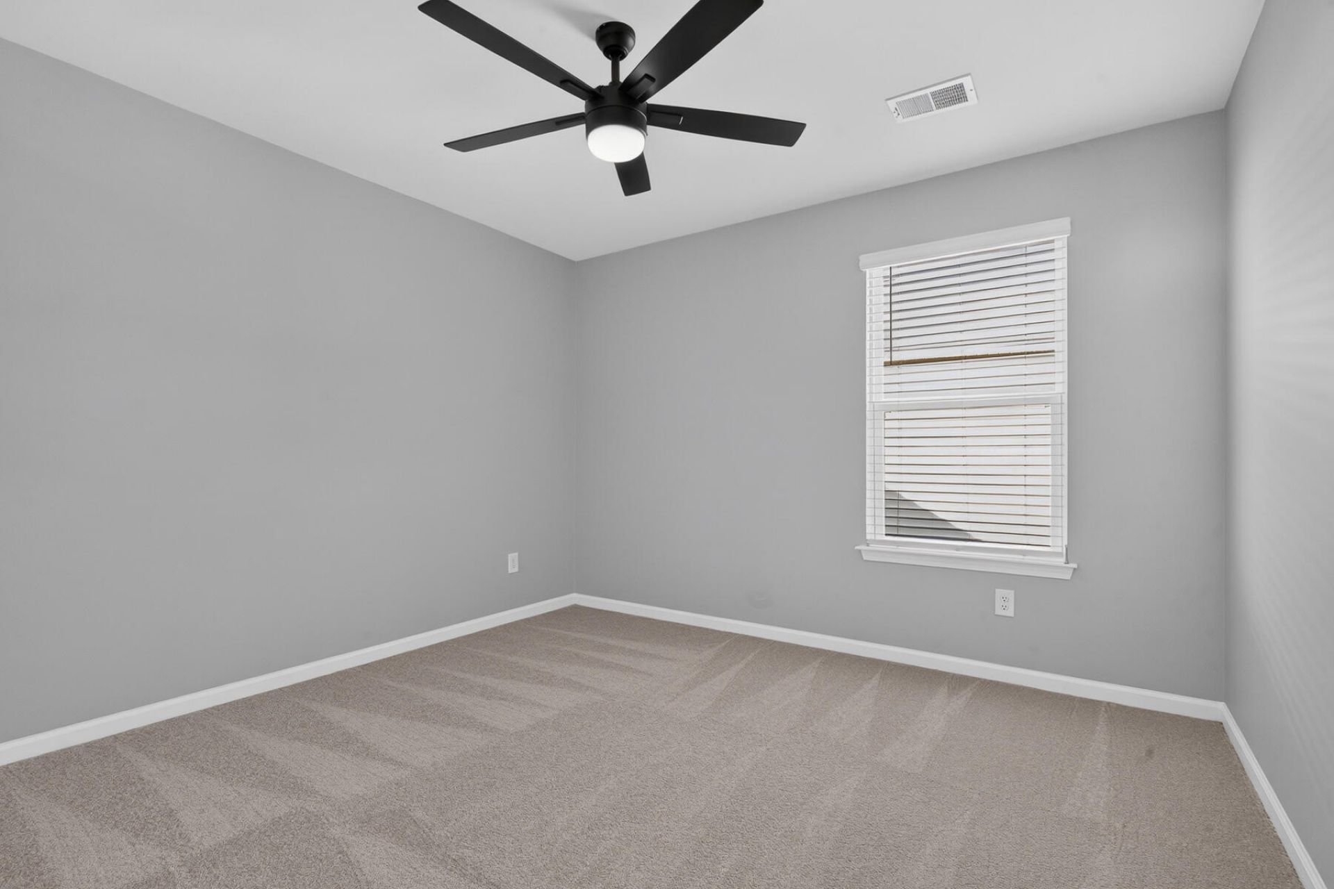 706 Ladywood Photo 55