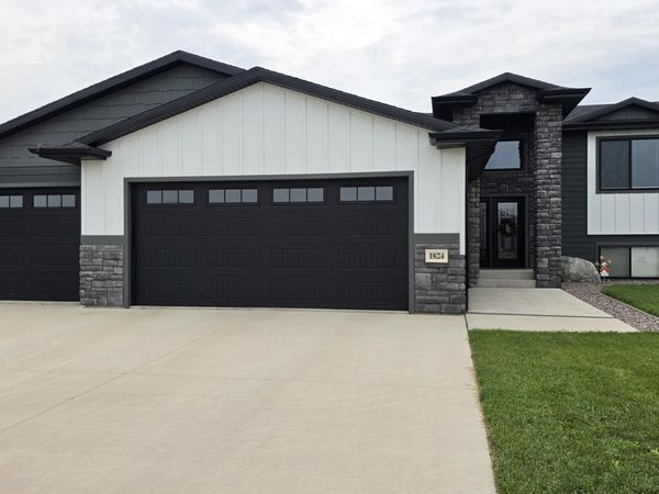 1824 SE 24th Avenue, Aberdeen, SD 57401