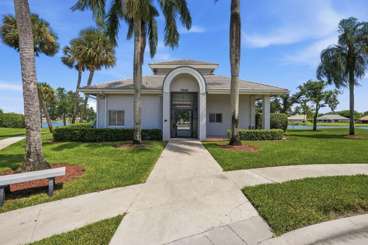 6616 Marissa Circle, Lake Worth, FL 33467 Photo