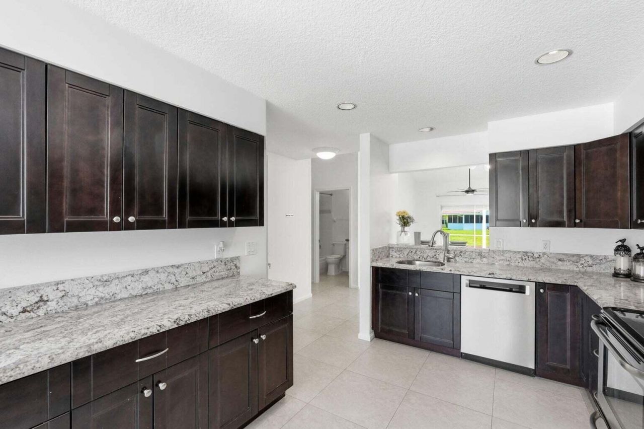 6616 Marissa Circle, Lake Worth, FL 33467 Photo