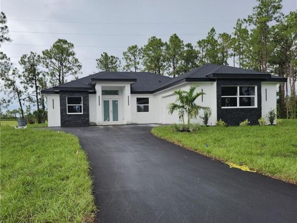 3983 33rd AVE NE, NAPLES, FL 34120
