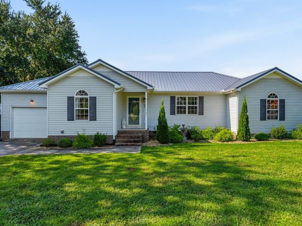 51 Beck Ln, McMinnville, TN 37110