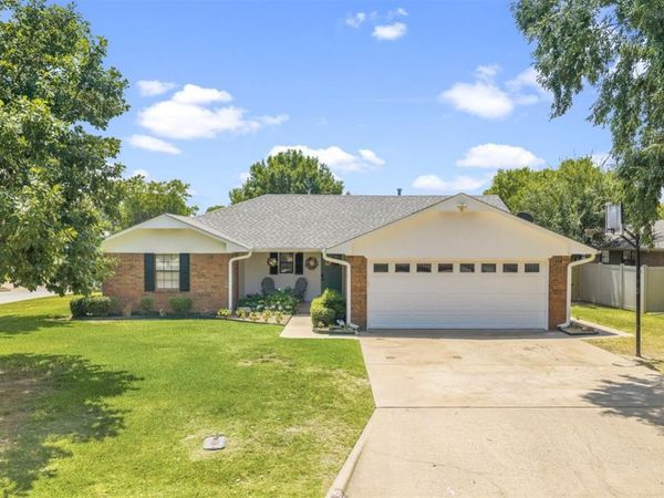 1900 8th NW , Ardmore, OK 73401