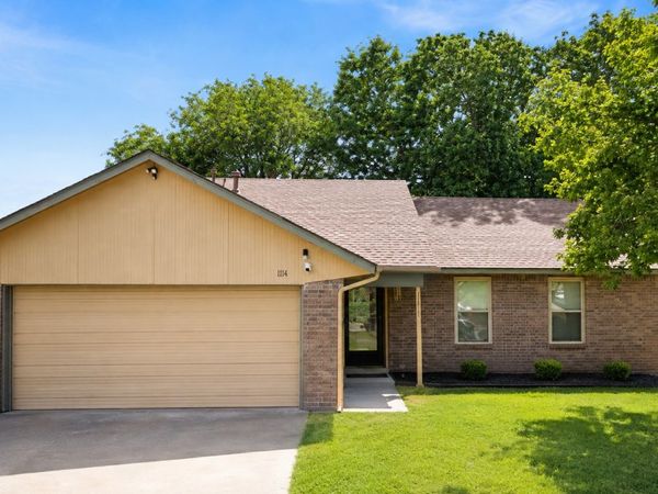 1114 W Austin Street , Broken Arrow, OK 74011