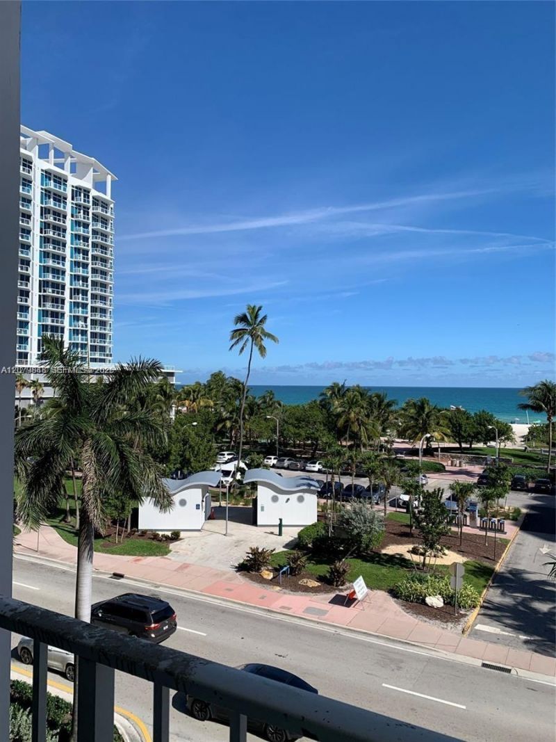 6450 Collins Ave, Unit 205, Miami Beach, FL 33141 Photo