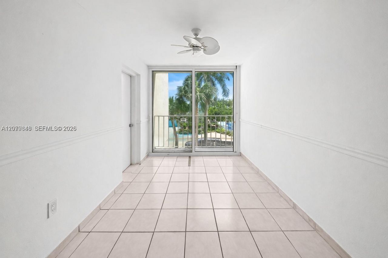 6450 Collins Ave, Unit 205, Miami Beach, FL 33141 Photo