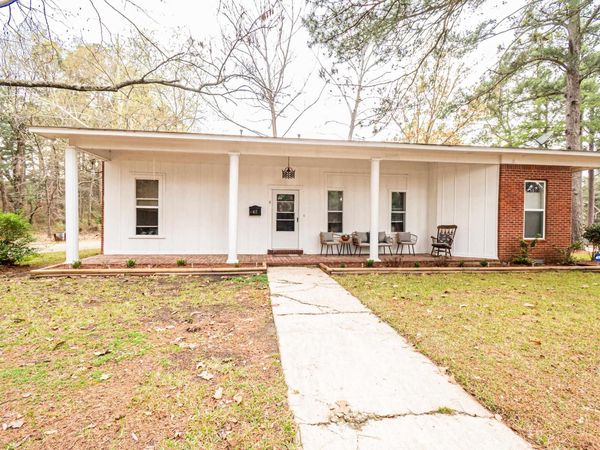 417 Pledger St , Fordyce, AR 71742