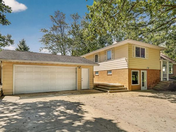 108 25th Street SW, Rochester, MN 55902