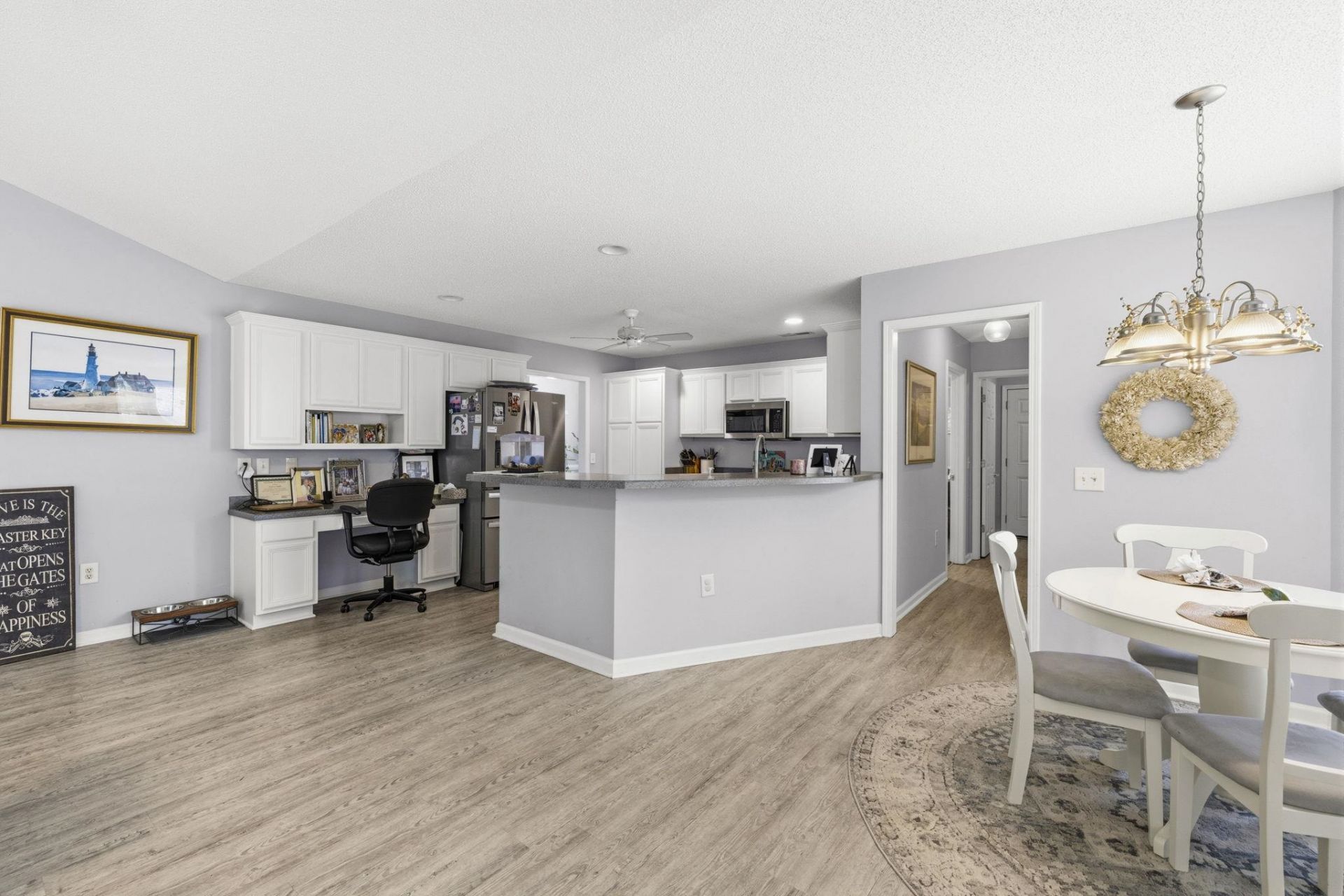 216 Collins Glen Dr. Photo 12