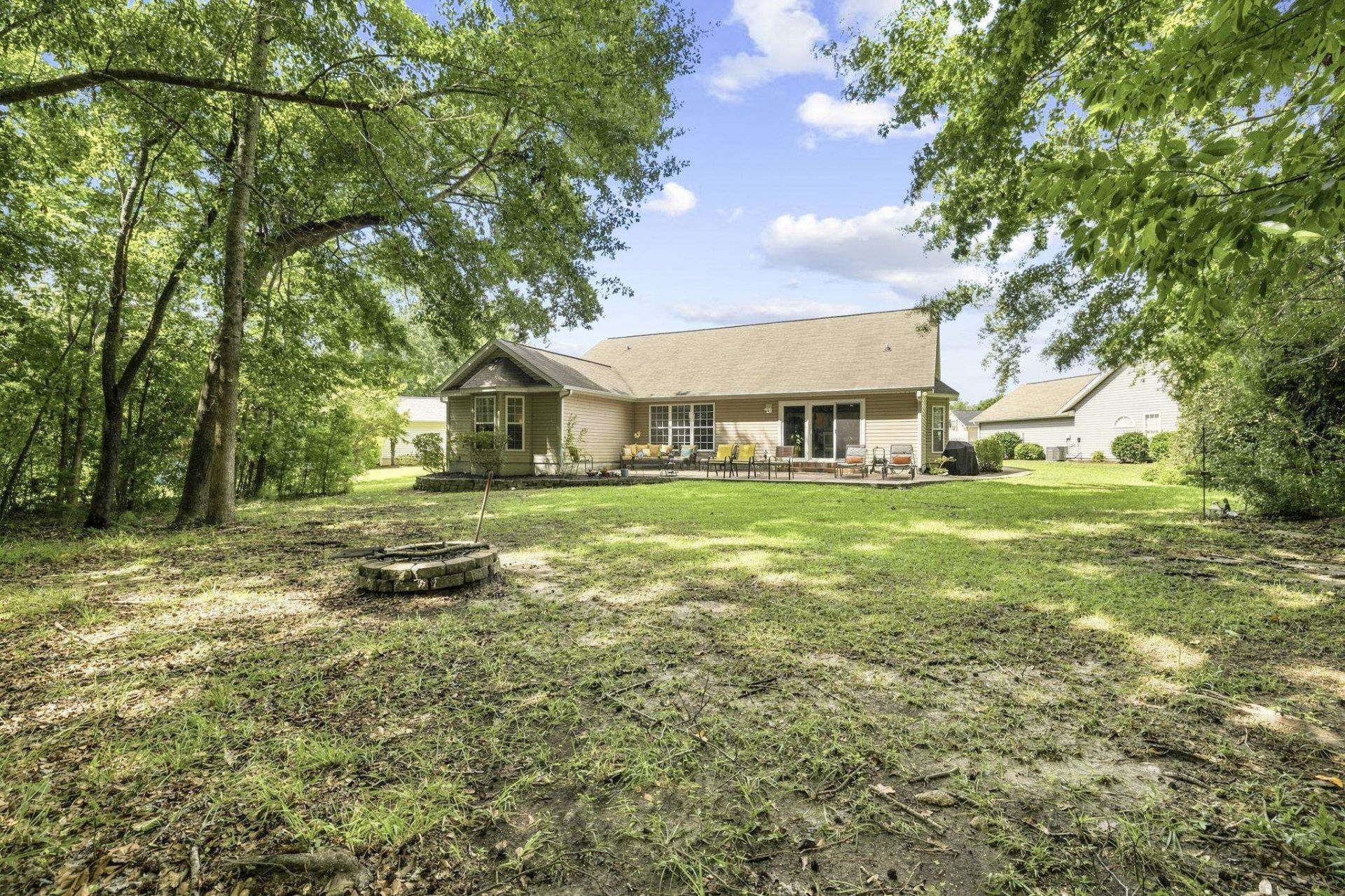 216 Collins Glen Dr. Photo 37