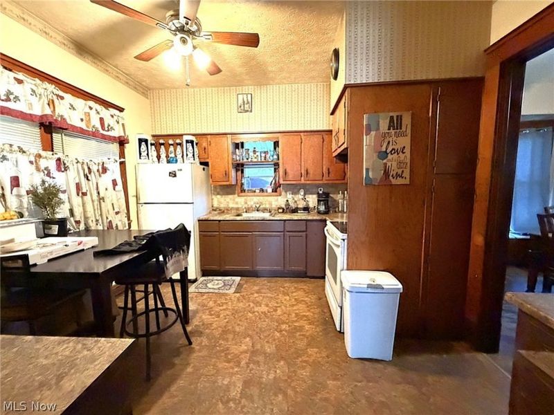 3798 W 38th Street, Cleveland, OH 44109 Photo 4