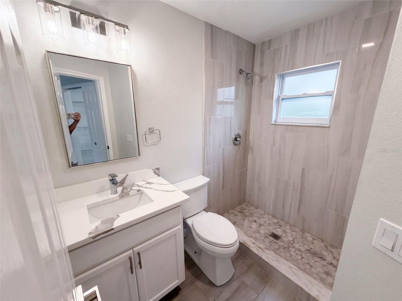 8165 Ridge Road , Weeki Wachee, FL 34613 Photo