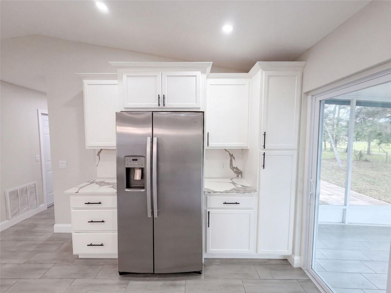 8165 Ridge Road , Weeki Wachee, FL 34613 Photo