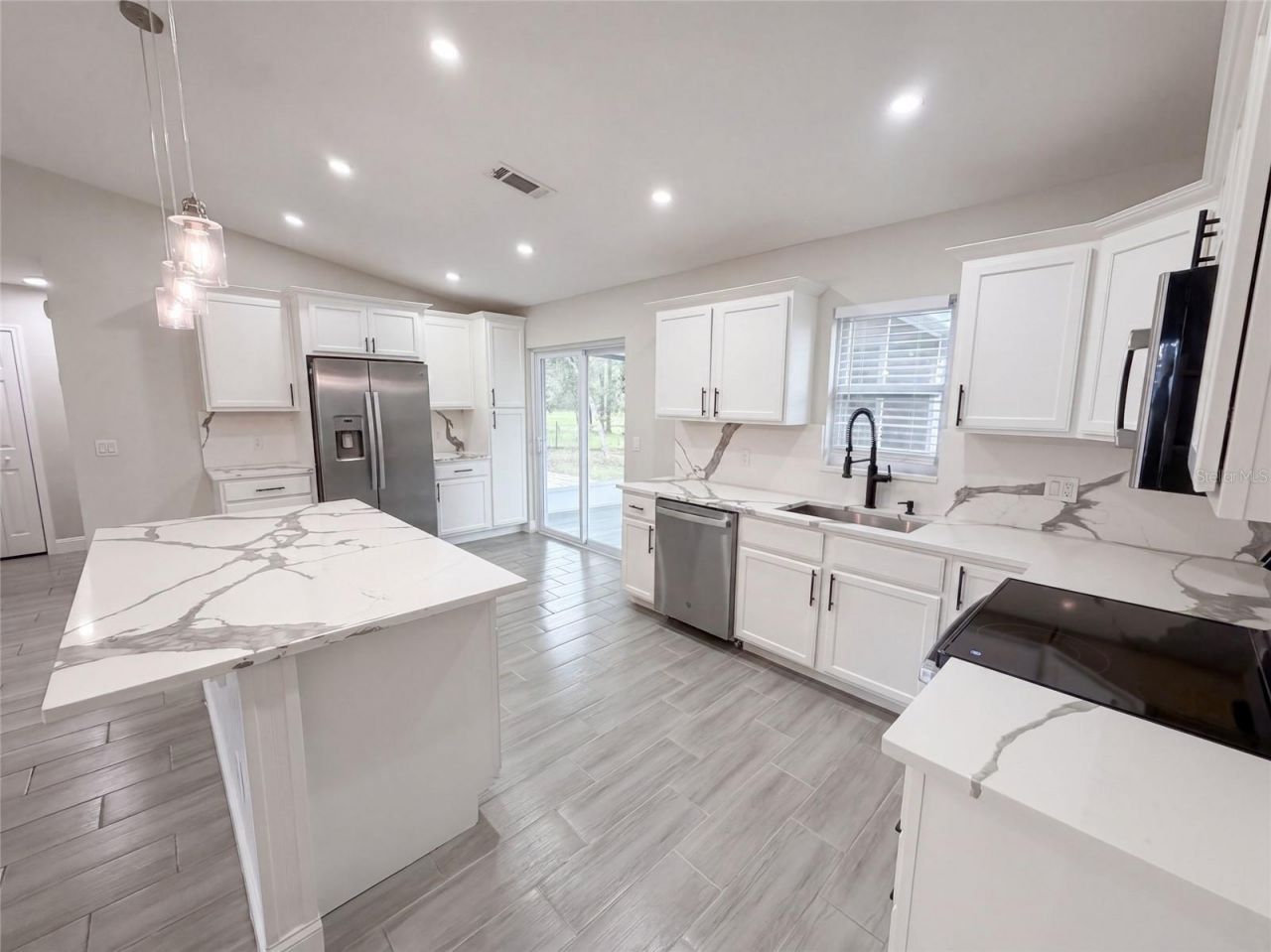 8165 Ridge Road , Weeki Wachee, FL 34613 Photo