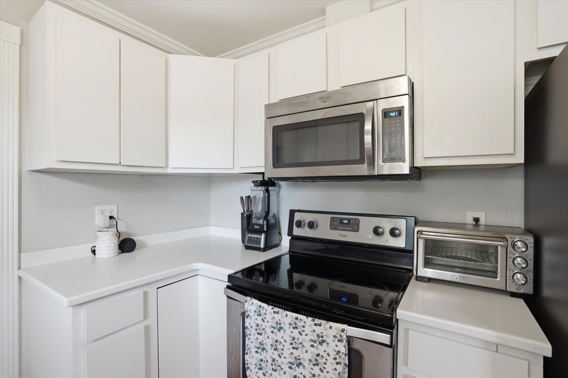 1246 Honeysuckle Lane Photo 14
