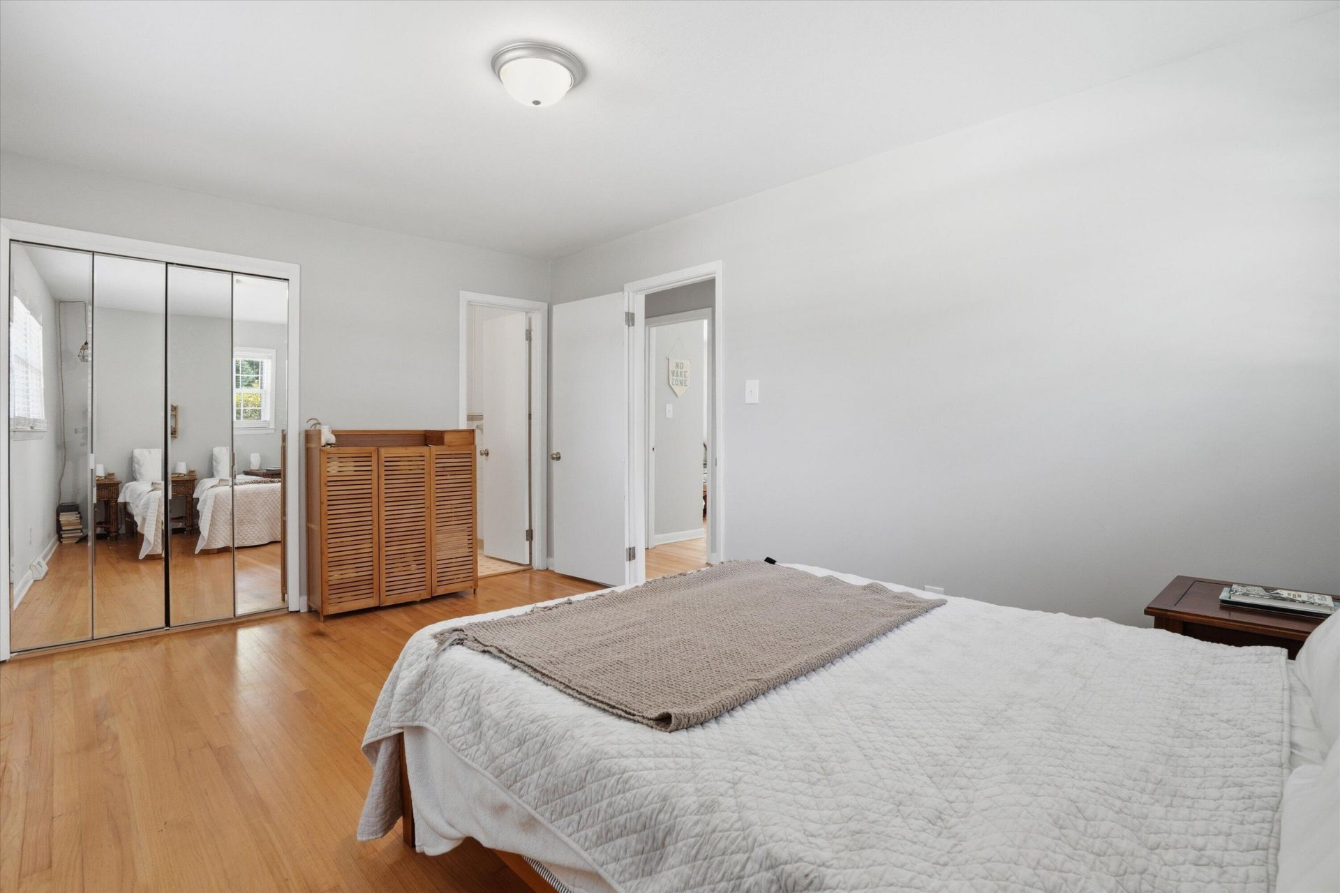 1246 Honeysuckle Lane Photo 19