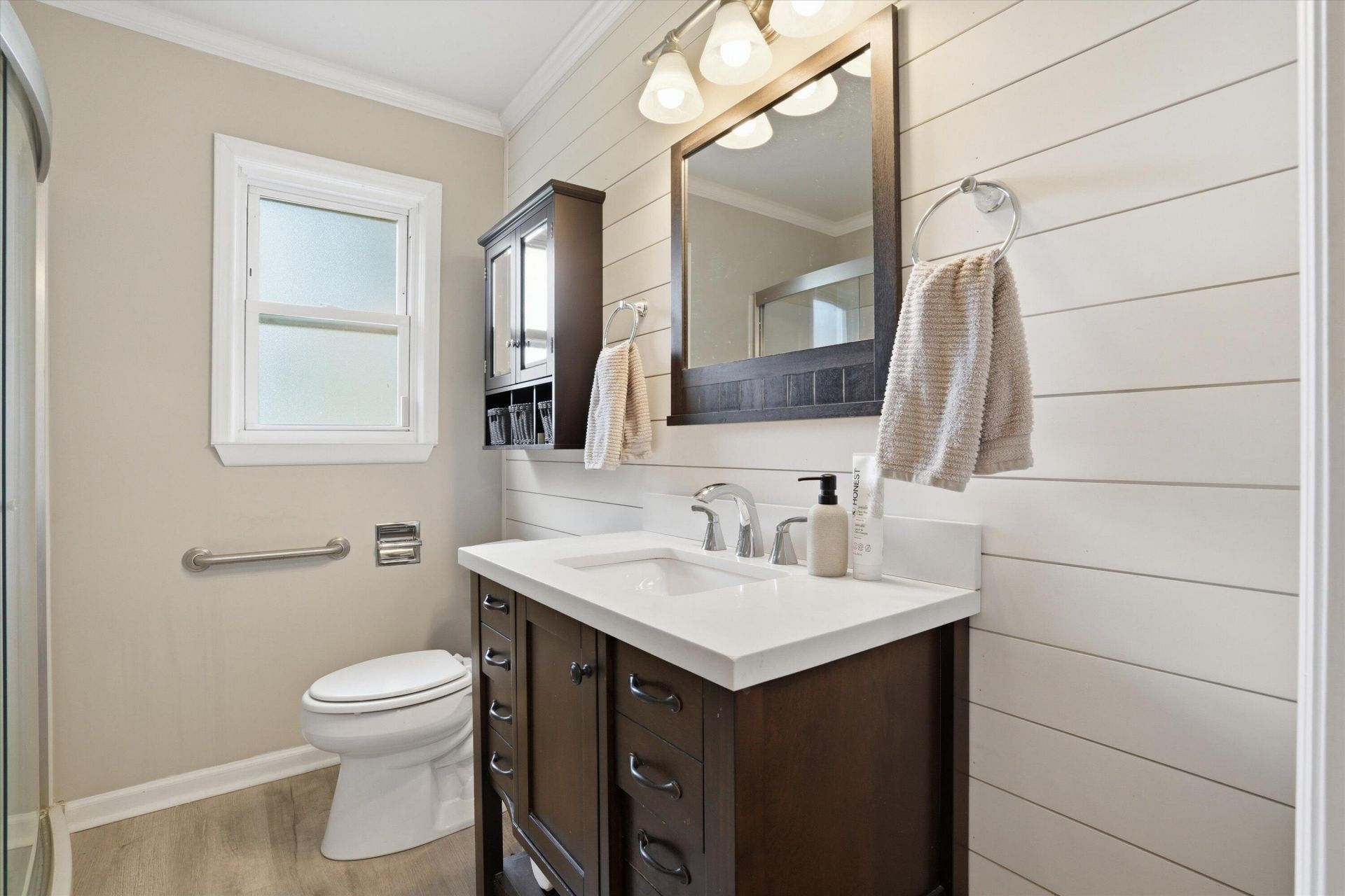 1246 Honeysuckle Lane Photo 22