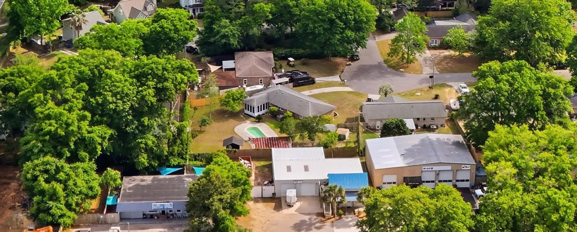 1246 Honeysuckle Lane Photo 33