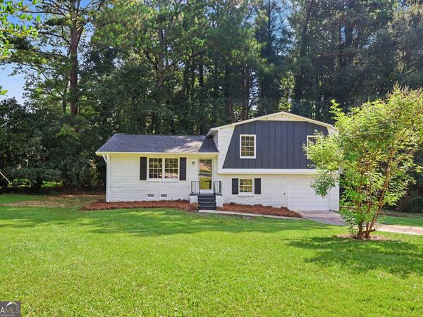 6200 Auburn Drive, Riverdale, GA 30296