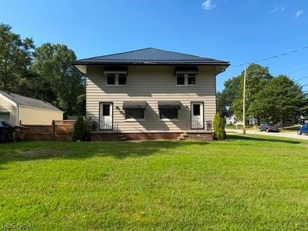 1807-1809 Grant Avenue , Cuyahoga Falls, OH 44223
