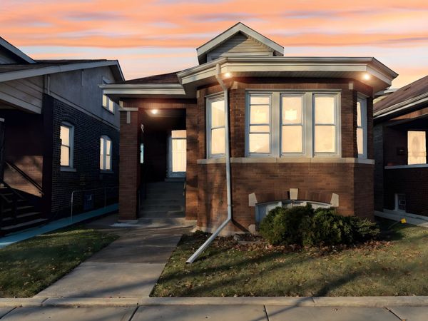 8630 S Bishop Street , Chicago, IL 60620