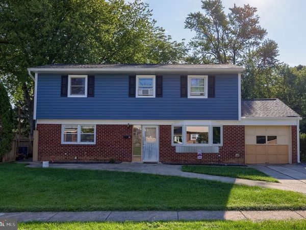 105 RADCLIFFE , READING, PA 19609