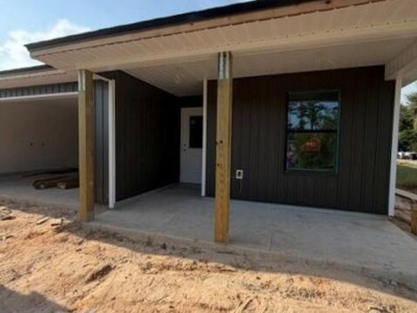 4913 Pine Avenue , Youngstown, FL 32466