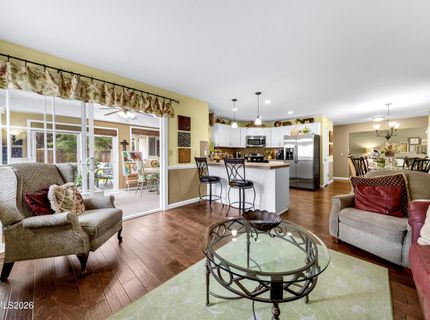2267 Valencia Way, Sparks, NV 89434 Photo