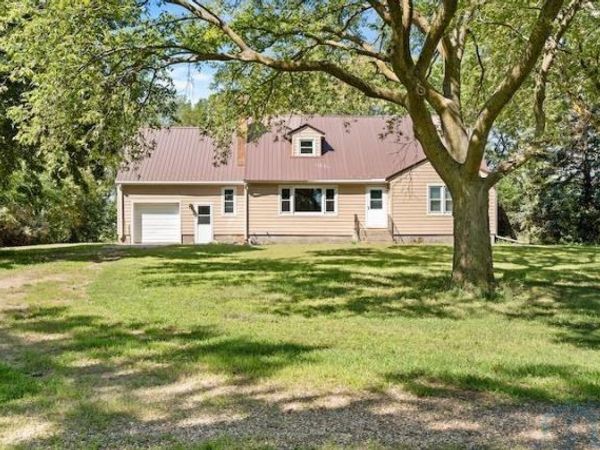 46487 306th, Vermillion, SD 57069
