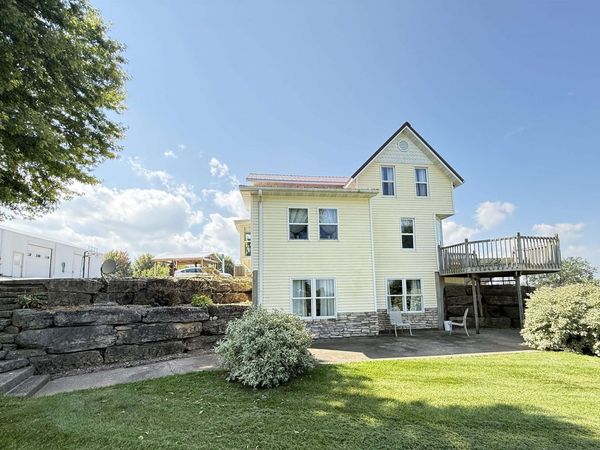6899 N High Ridge Road, GALENA, IL 61036