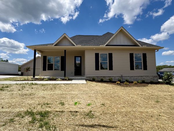 3012 Sumner Dr , Westmoreland, TN 37186