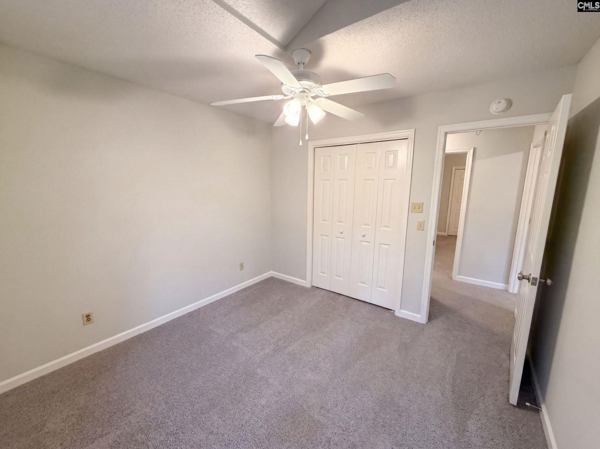 13 Stanford Ridge Court  Photo 8