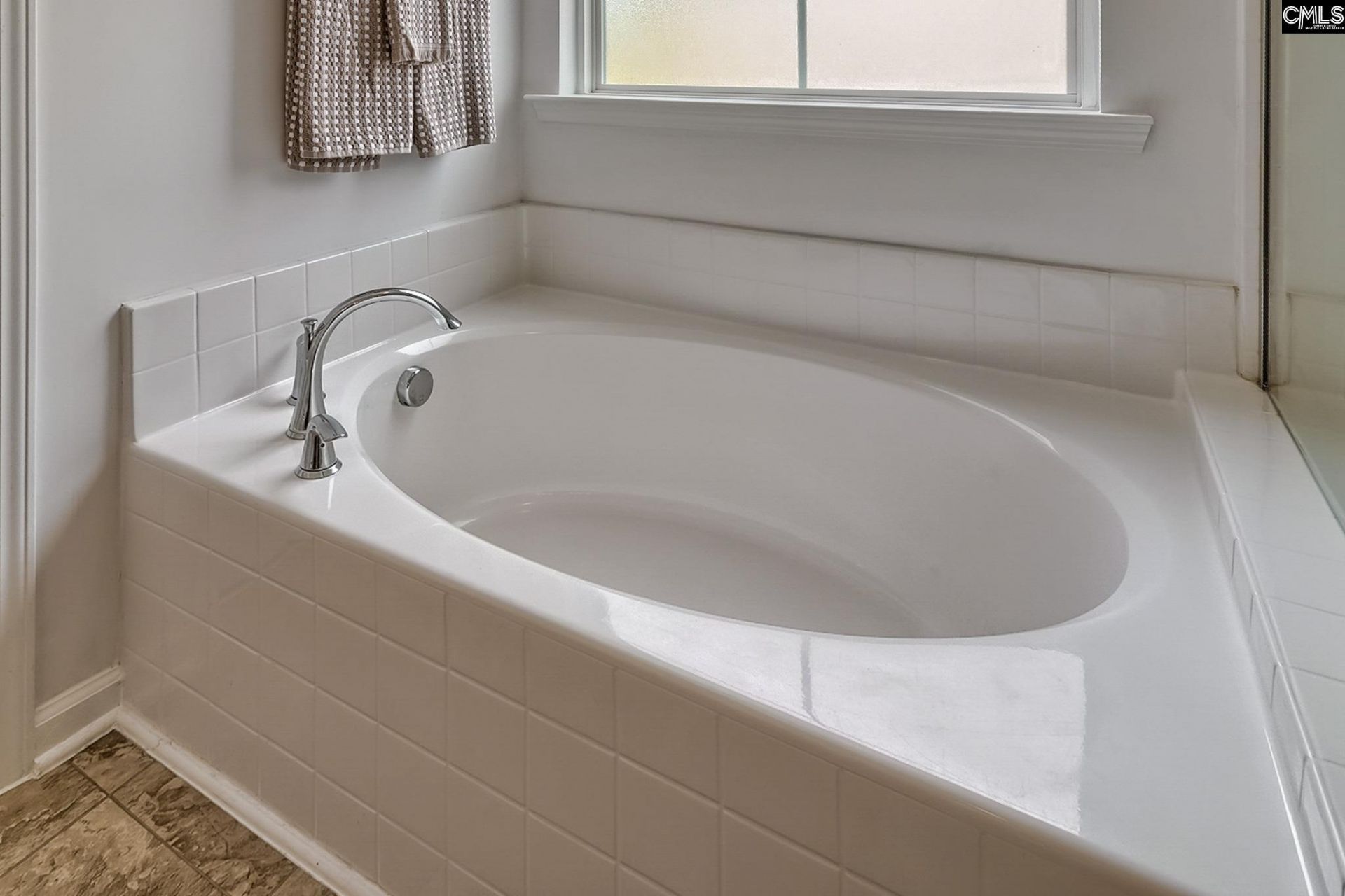 1127 Portrait Hill Drive  Photo 22