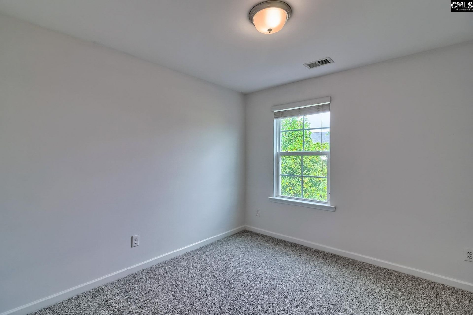 1127 Portrait Hill Drive  Photo 32