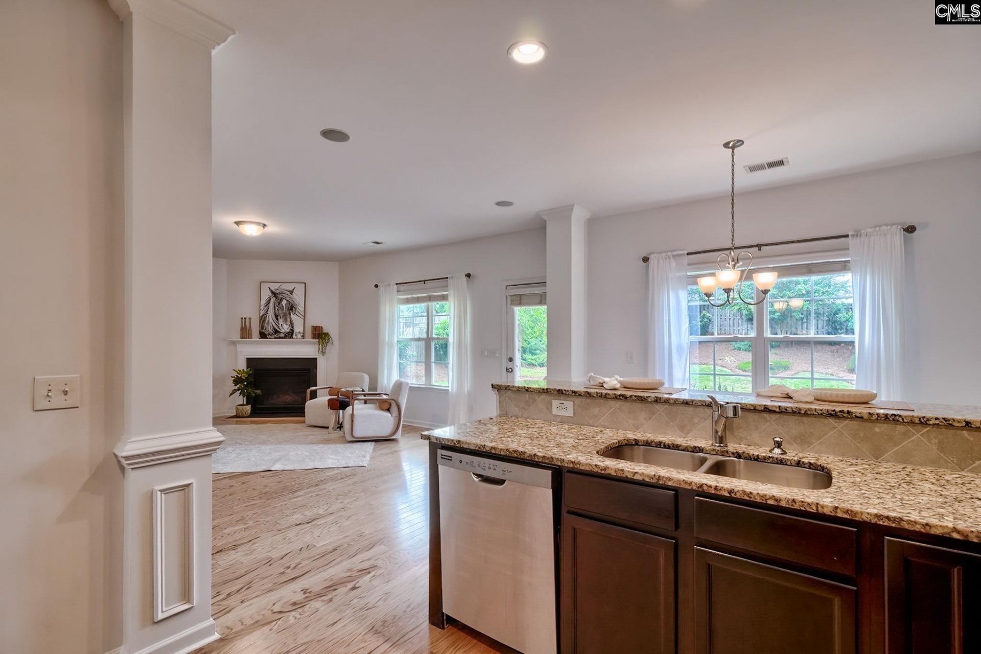 1127 Portrait Hill Drive  Photo 9