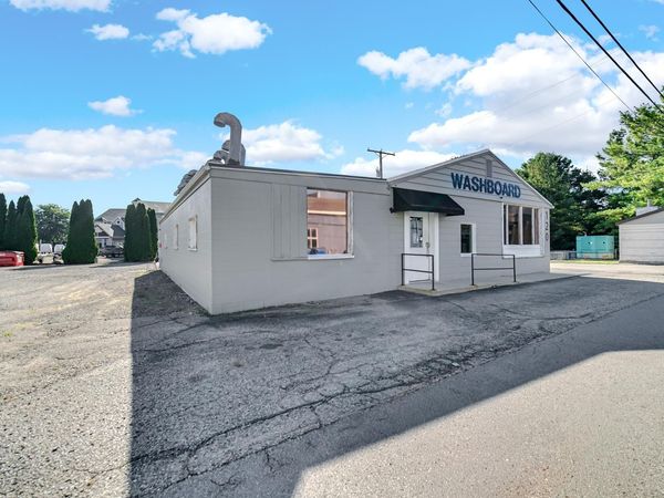120 E Madison Street, Culver, IN 46511