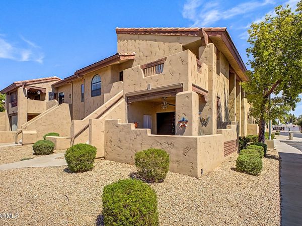 1351 N PLEASANT Drive, Unit 2049, Chandler, AZ 85225