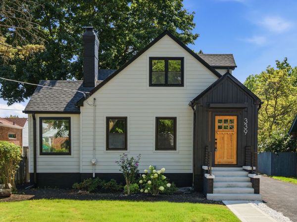 339 Prairie Avenue, Highwood, IL 60040
