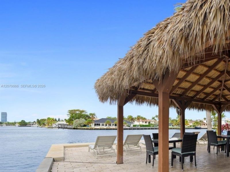 3177 S Ocean Dr, Unit 321, Hallandale Beach, FL 33009 Photo