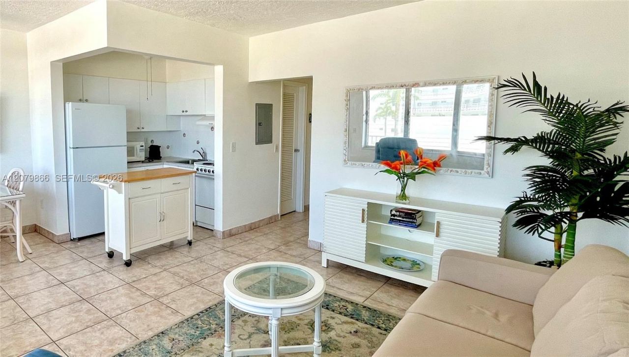 3177 S Ocean Dr, Unit 321, Hallandale Beach, FL 33009 Photo