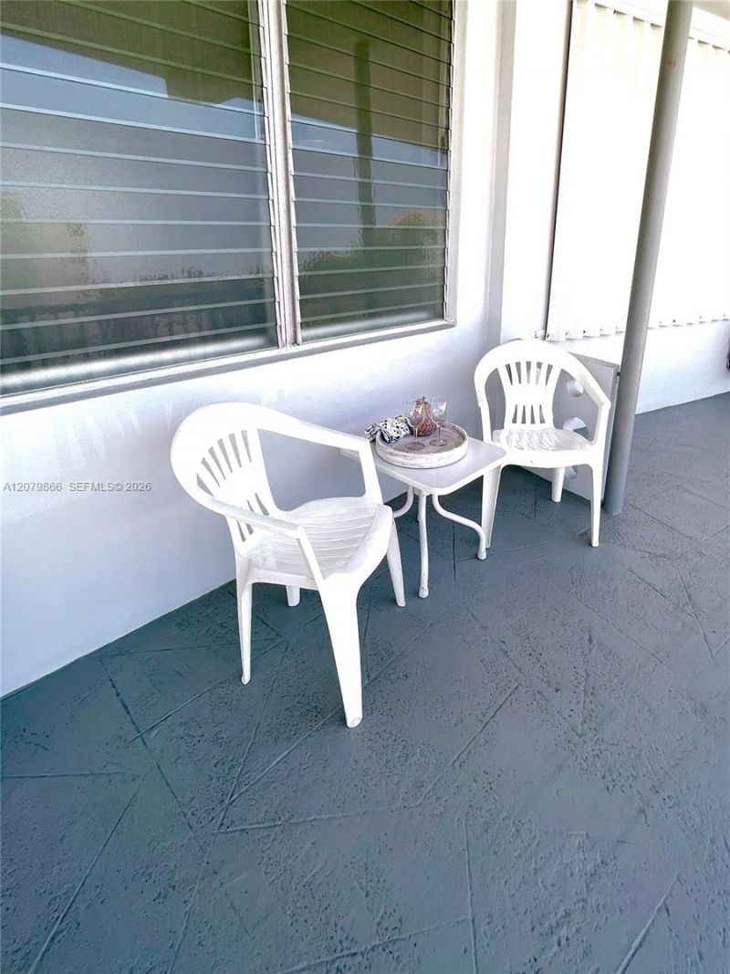 3177 S Ocean Dr, Unit 321, Hallandale Beach, FL 33009 Photo