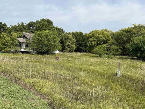 2160 130th Avenue , Lake Park, IA 51347