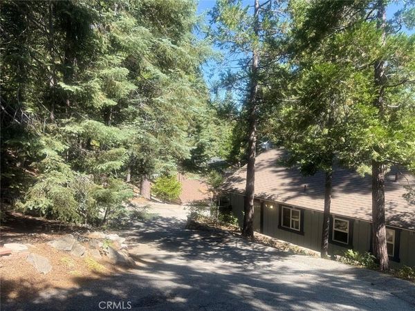 26578 Lake Forest Drive, Twin Peaks, CA 92391