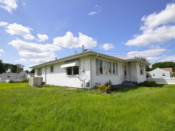 1015 1st Avenue, Ottawa, IL 61350