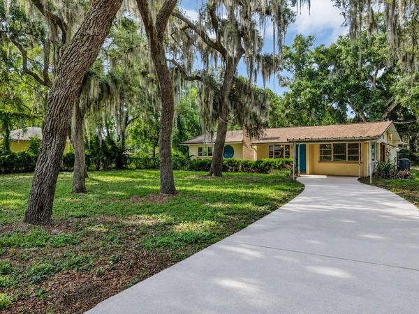 1503 MOSS AVENUE , LEESBURG, FL 34748
