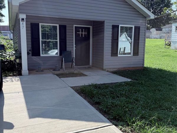 47 14th Street SE, Hickory, NC 28602