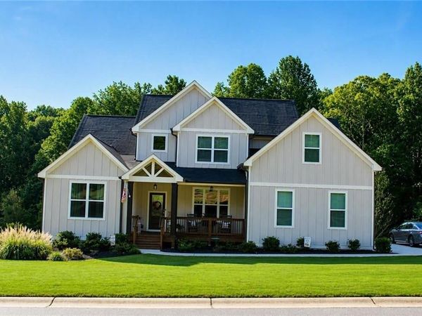 202 Old Lake Lane , Dawsonville, GA 30534