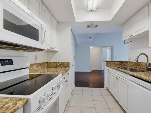 400 CRESTWOOD Court N, Unit 417, Royal Palm Beach, FL 33411