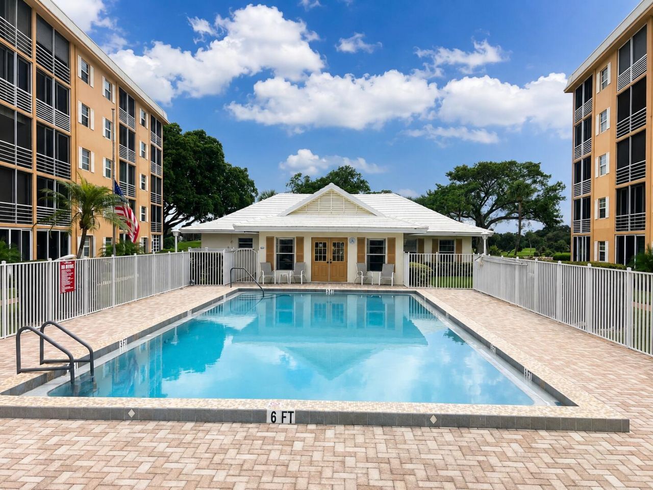 308 Golfview Road, Unit 405, North Palm Beach, FL 33408 Photo