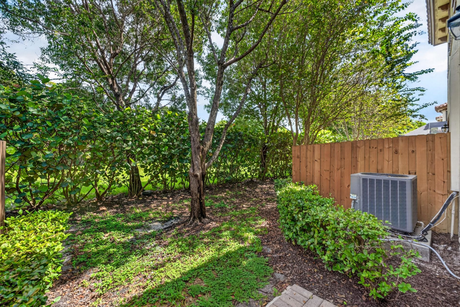 10306 Wellington Parc Drive, Wellington, FL 33449 Photo